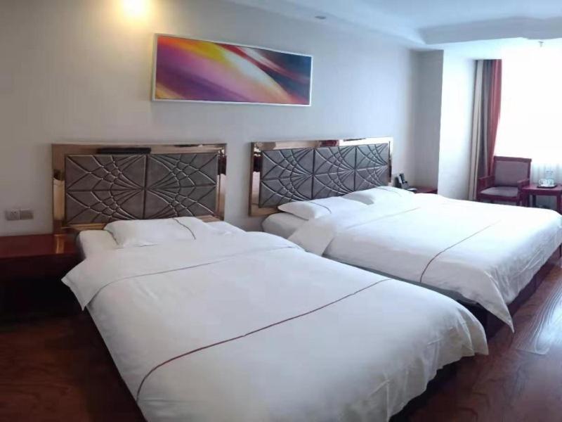 Golmud Greentree Inn Geermu Walking Street Business Hotel מראה חיצוני תמונה