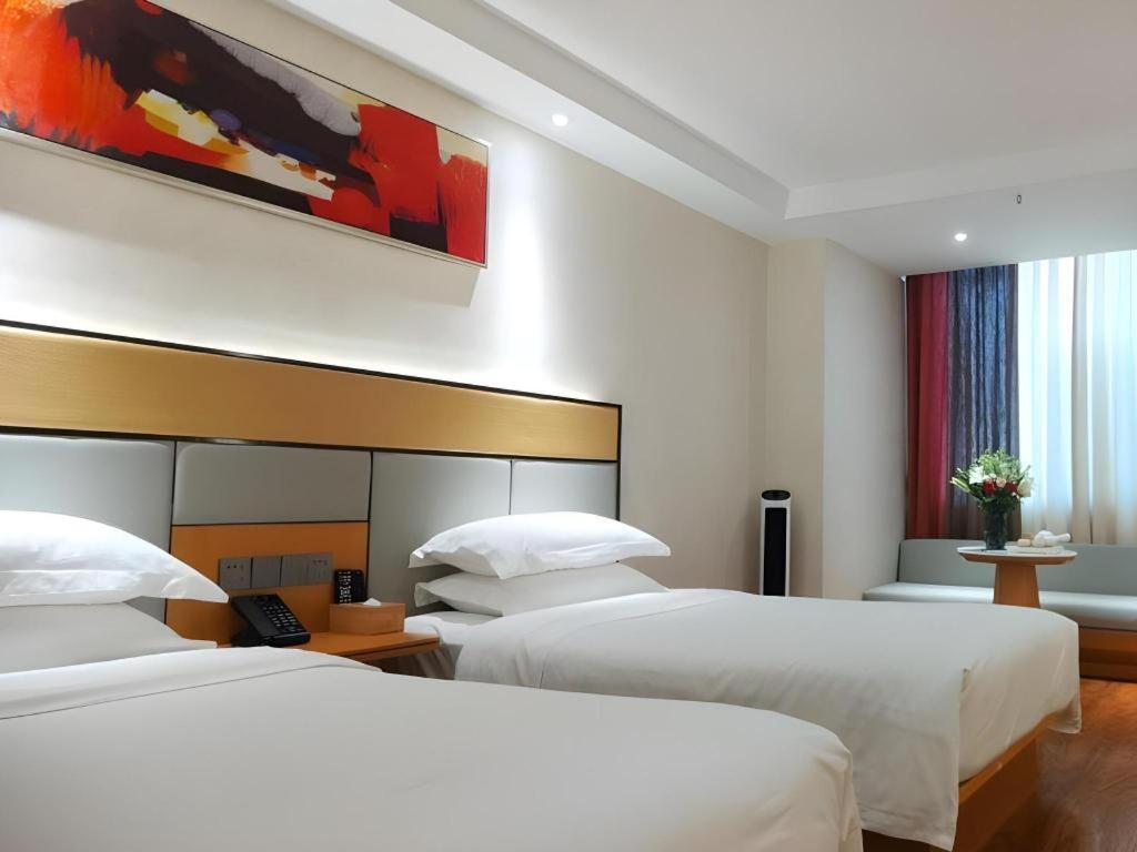 Golmud Greentree Inn Geermu Walking Street Business Hotel מראה חיצוני תמונה