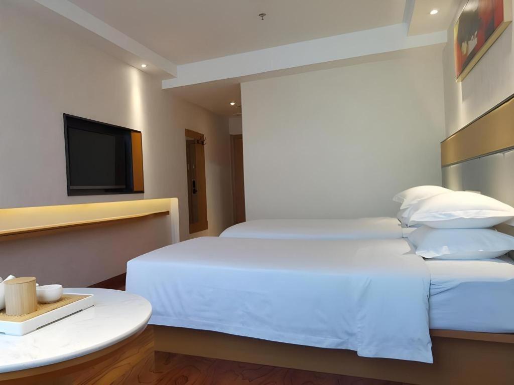 Golmud Greentree Inn Geermu Walking Street Business Hotel מראה חיצוני תמונה
