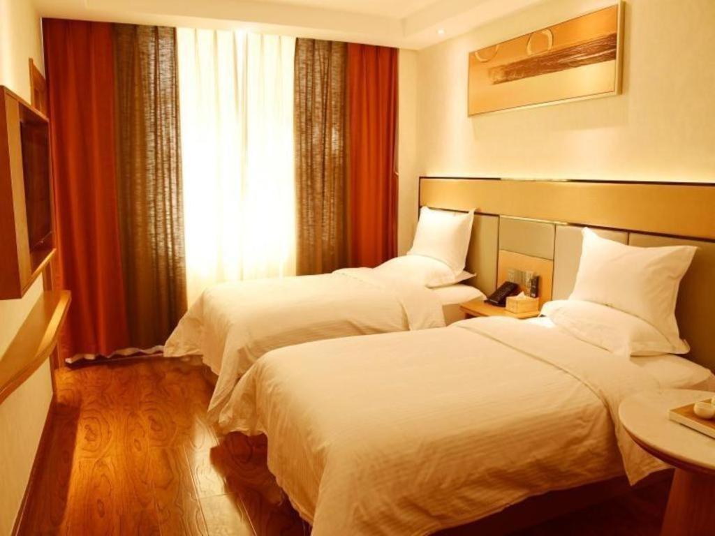 Golmud Greentree Inn Geermu Walking Street Business Hotel מראה חיצוני תמונה
