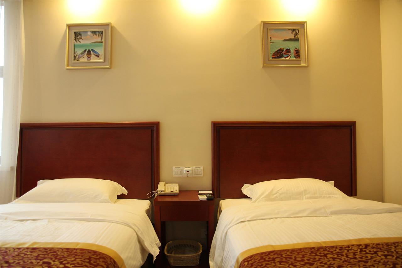 Golmud Greentree Inn Geermu Walking Street Business Hotel מראה חיצוני תמונה